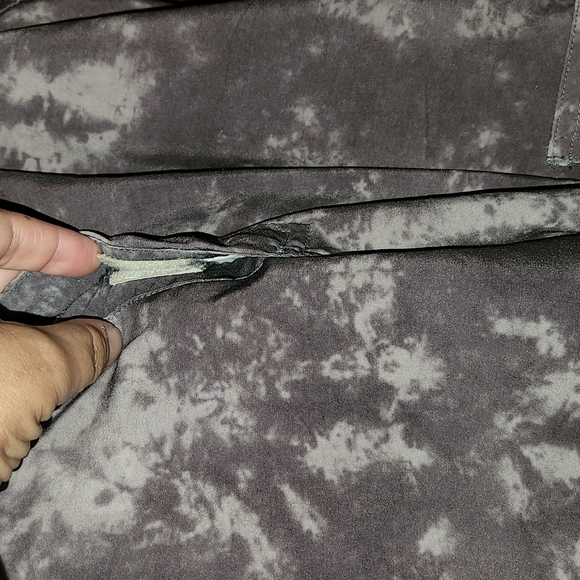 AMC's TWD Offical Licensed Swim Shorts - Picture 4 of 12